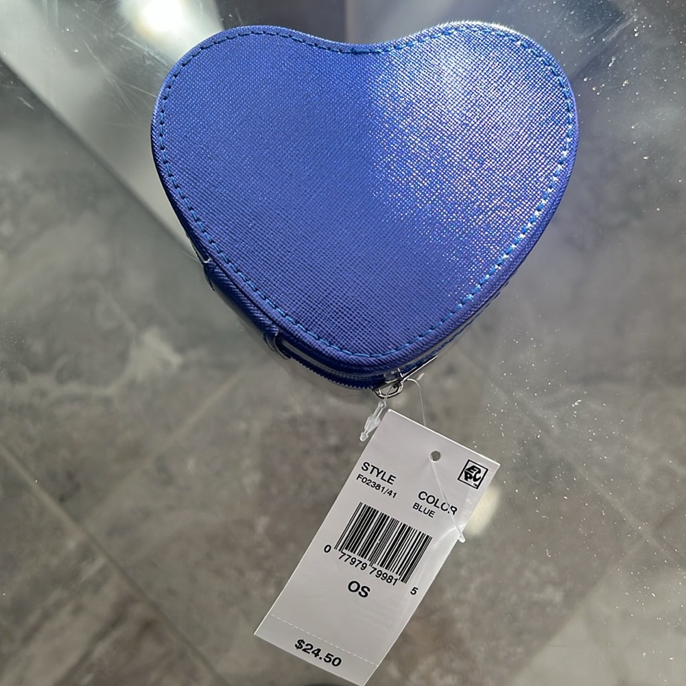Stella & Max Heart Shaped Compact Jewelry Travel Box in Blue, New w/Tag - Picture 9 of 9